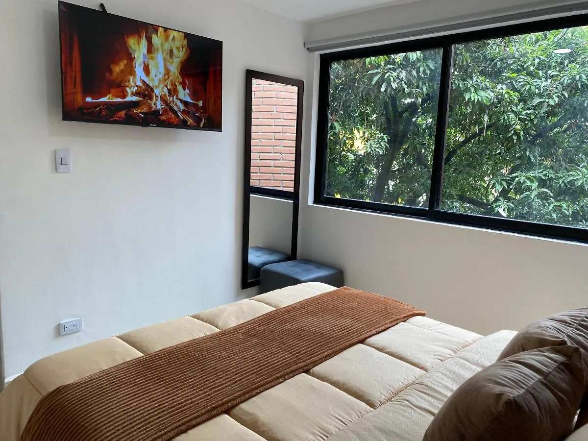 Encantador Loft Central En Medellin - Rosales Apartment Colombia