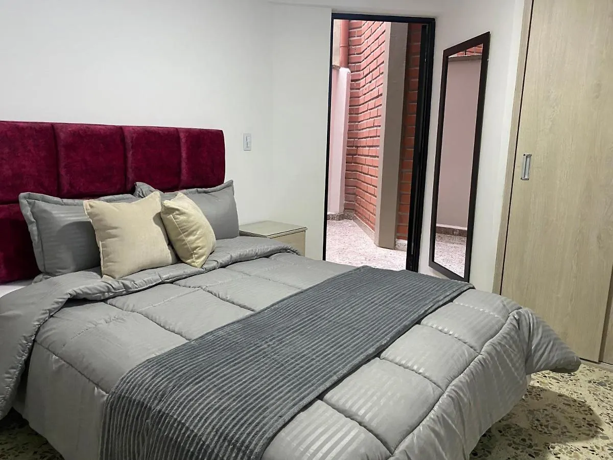 Encantador Loft Central En Medellin - Rosales Apartment Colombia